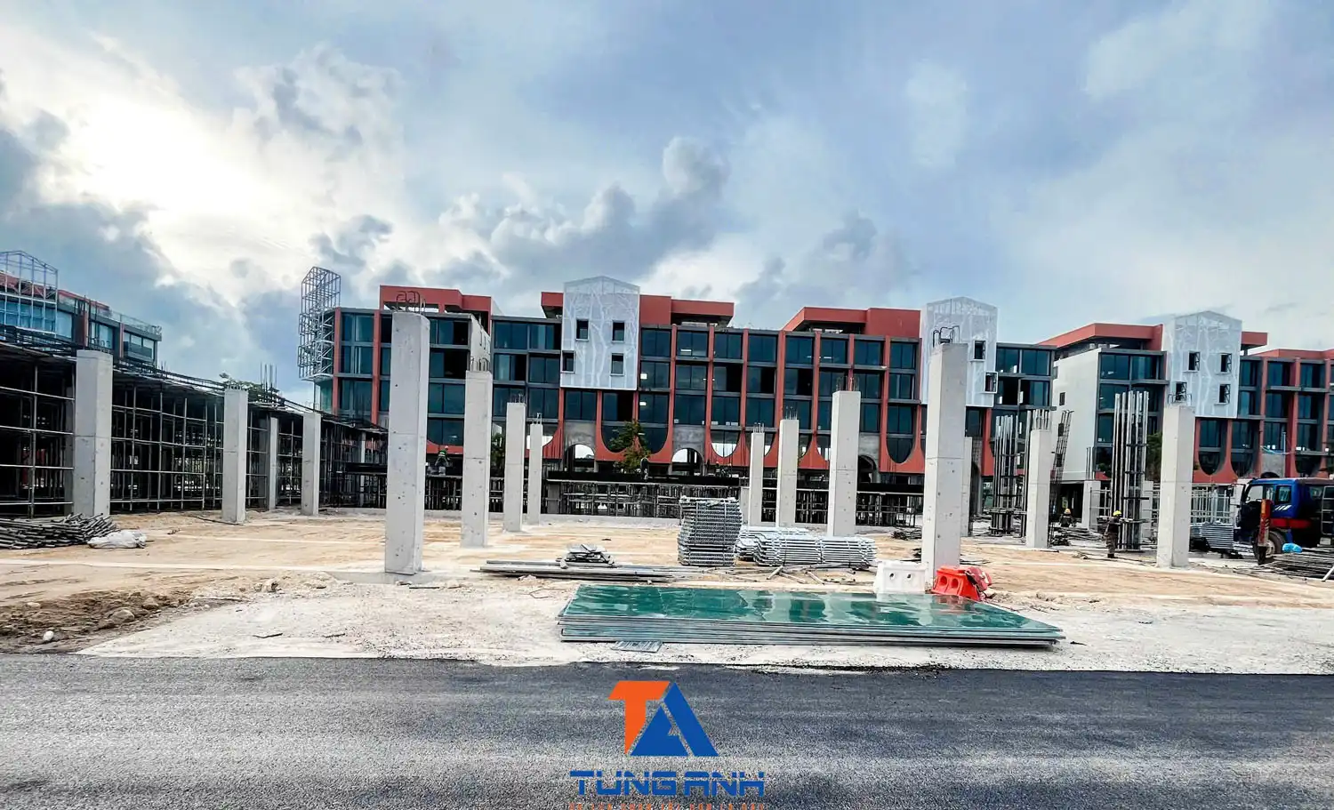 Giàn Giáo Chất Lượng Cao – Đảm Bảo Tiến Độ Công Trình